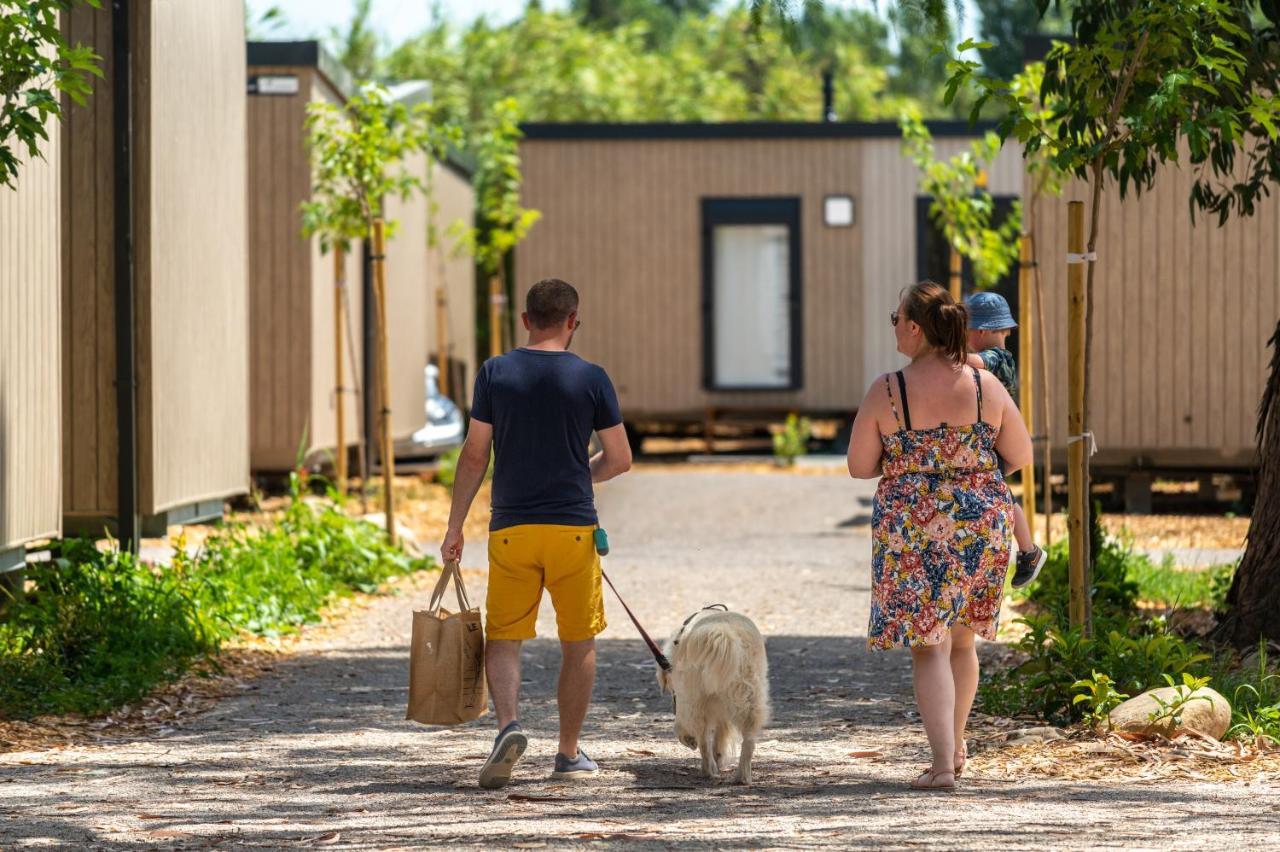 Camping Maeva Escapades Les Cottages De 佩皮尼昂 外观 照片